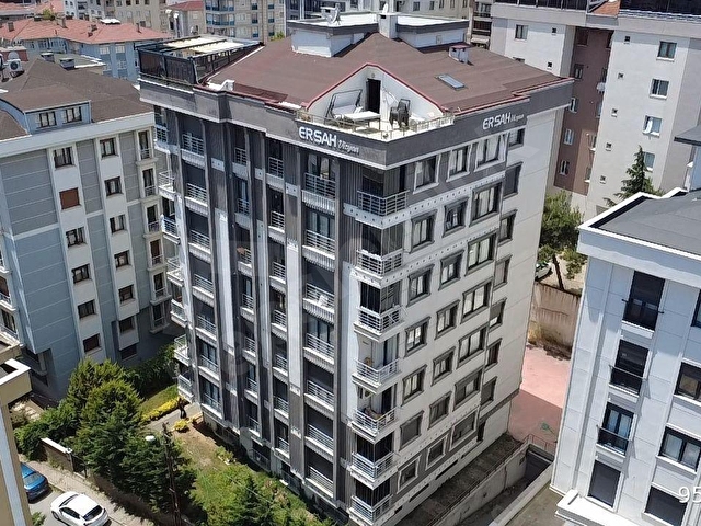 Maltepe Metro Kapalı Otopark 80m2 Net SORUNSUZ KİRACI 2+1 - Görsel 2