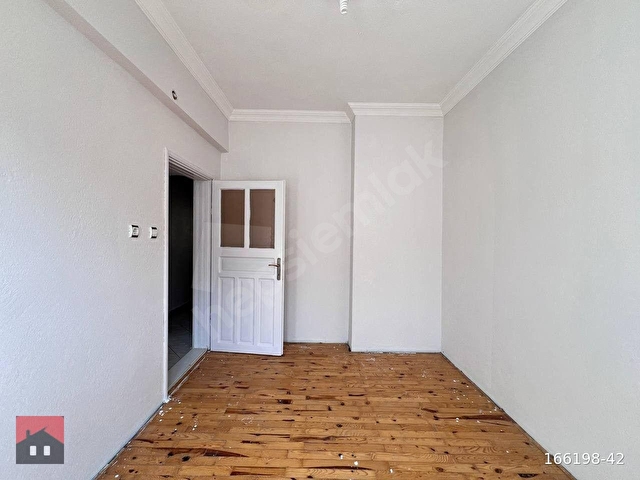 BAHÇELİEVLER MH. 3+1 ÜÇ CEPHELİ UYGUN FİYATLI SATILIK DAİRE - Görsel 12