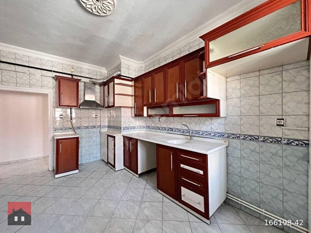 BAHÇELİEVLER MH. 3+1 ÜÇ CEPHELİ UYGUN FİYATLI SATILIK DAİRE - Görsel 3