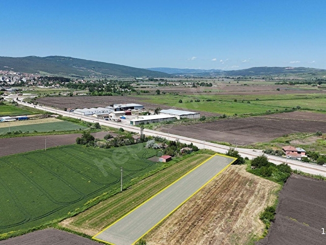BALIKESİR MANYAS KULAK MAHALLESİNDE SATILIK 3438 M2 TARLA