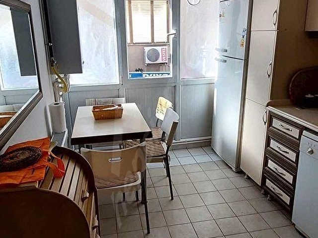 bornova merkezde, eşyalı kiralık daire - Görsel 9