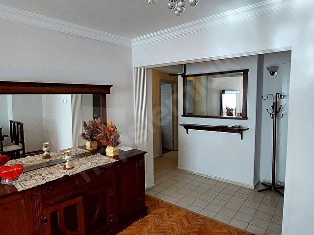 bornova merkezde, eşyalı kiralık daire - Görsel 16