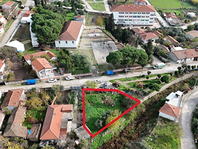SARIKÖYDE 427 m² SATILIK MÜSTAKİL EV YAPIMINA UYGUN İMARLI ARSA - Görsel 3