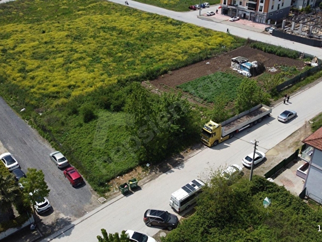 SAKARYA ERENLER MAHALLESİNDE PREMİUM 1744 M2 TİCARİ ARSA FIRSATI - Görsel 5