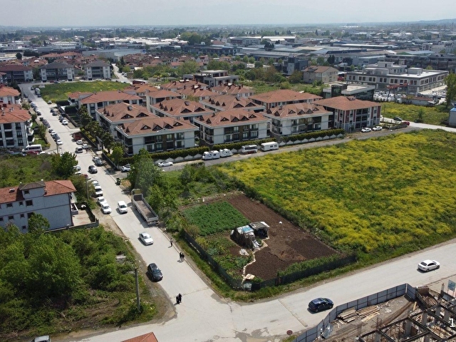 SAKARYA ERENLER MAHALLESİNDE PREMİUM 1744 M2 TİCARİ ARSA FIRSATI - Görsel 25
