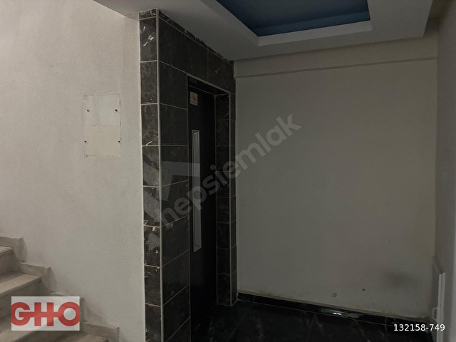 A Gayrimenkulden Şehit Pamir Caddesinde Satılık Dükkan - Görsel 3