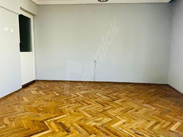 Doğanayda Köşe Konumda Asansörlü Otoparklı 3+1 Daire - Görsel 10