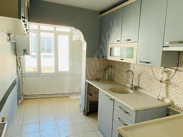 Doğanayda Köşe Konumda Asansörlü Otoparklı 3+1 Daire - Görsel 6