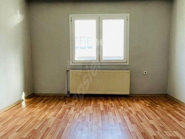 Doğanayda Köşe Konumda Asansörlü Otoparklı 3+1 Daire - Görsel 19