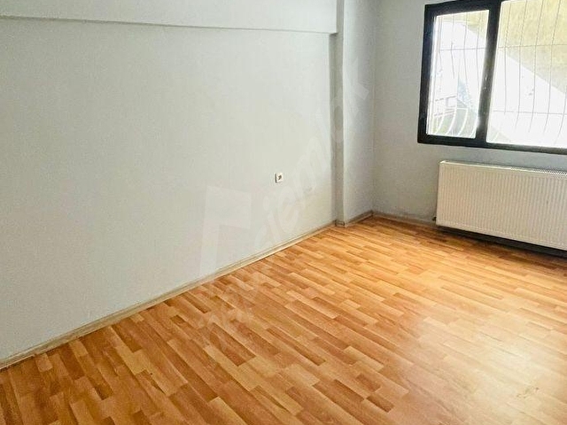Doğanayda Köşe Konumda Asansörlü Otoparklı 3+1 Daire - Görsel 14