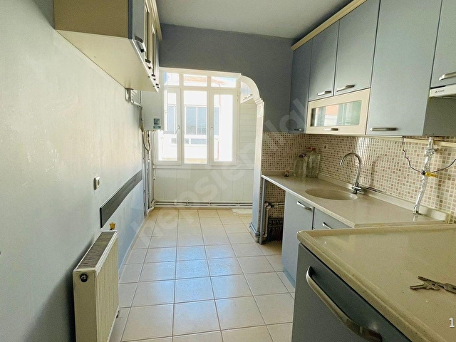 Doğanayda Köşe Konumda Asansörlü Otoparklı 3+1 Daire - Görsel 5
