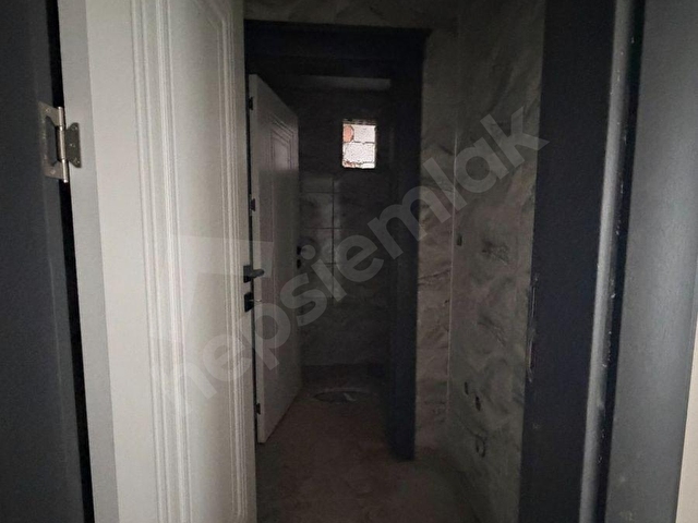 ERCİŞTE VANYOLU MAHALLESİNDE SATILIK 2+1 SIFIR DAİRE - Görsel 4