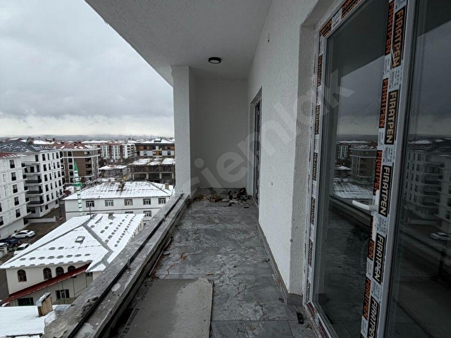 ERCİŞTE VANYOLU MAHALLESİNDE SATILIK 2+1 SIFIR DAİRE - Görsel 20