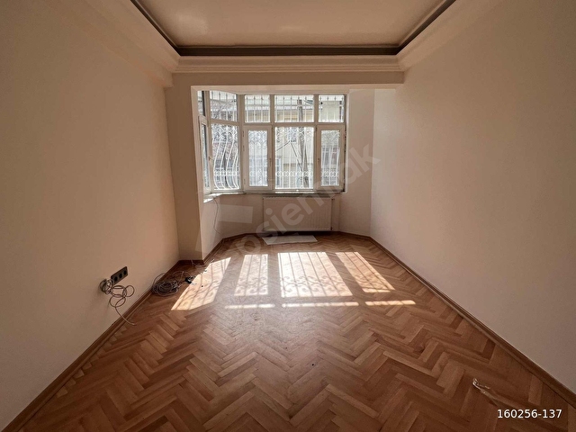 EMLAK TR İSTANBUL ATAKENT MAH. 5+2 280 M2 KİRALIK VİLLA - Görsel 6