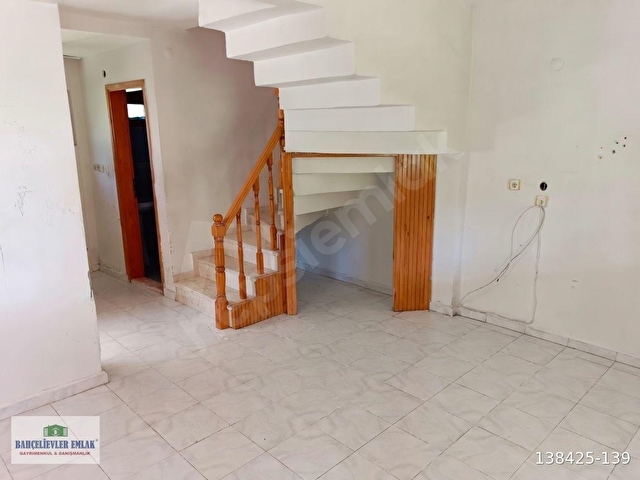 YENİÇİFTLİK ALTINTARLA KİRALIK 6+1 MÜSTAKİL UYGUN TEMİZ VİLLA - Görsel 24