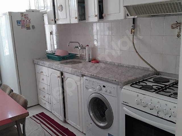 BALIKESİR BAHÇELİ EVLERDE 3+1 135M2 EŞYALI KİRALIK DAİRE