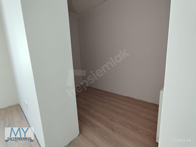 İDEALTEPE SAHİLDE MARMARAY 200 METRE-SIFIR 140 M2 NET KULLANIMLI - Görsel 14