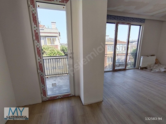 İDEALTEPE SAHİLDE MARMARAY 200 METRE-SIFIR 140 M2 NET KULLANIMLI - Görsel 9