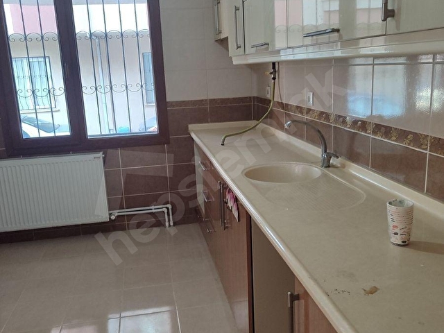 KEMALPAŞANIN MERKEZİNDE ACİL SATILIK 4+1 DOĞALGAZLI DAİRE - Görsel 13