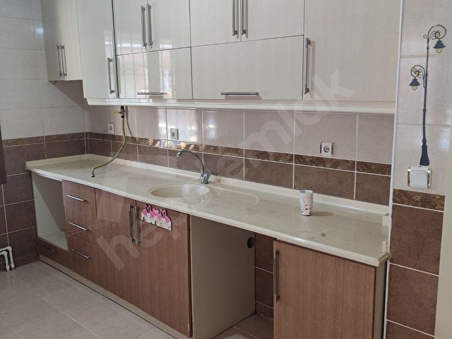 KEMALPAŞANIN MERKEZİNDE ACİL SATILIK 4+1 DOĞALGAZLI DAİRE - Görsel 11