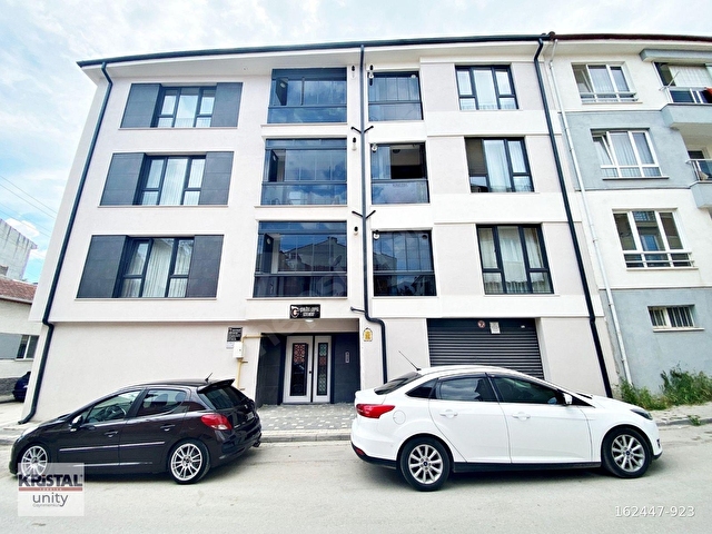 KR UNITYDEN ÇAMLICADA ASANSÖRLÜ SATILIK DAİRE