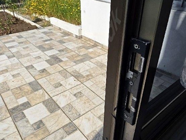 AVŞA ADASI PTT MEVKİİ BÜYÜK BAHÇELİ TERASLI DENİZE 200METRE 1+1 FİYAT DÜŞTÜ - Görsel 3