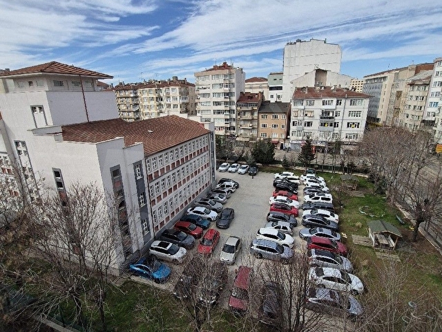 ESKİŞEHİRİN KALBİNDE 4+1 TEMİZ DAİRE - Görsel 17