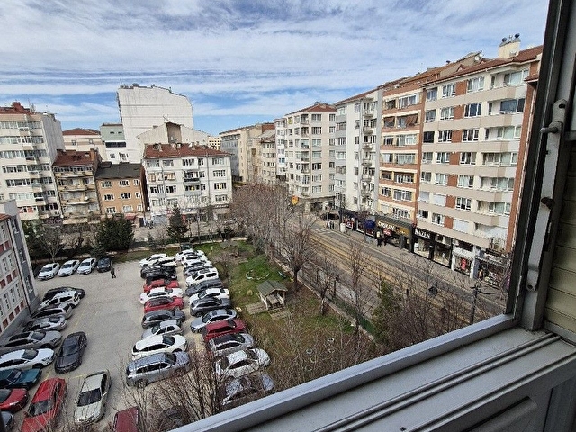 ESKİŞEHİRİN KALBİNDE 4+1 TEMİZ DAİRE - Görsel 19