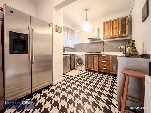 Beyoğlu Asansörlü 2+1 Kiralık Daire Geniş Kullanımlı Eşyalı - Görsel 17