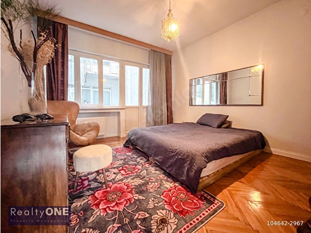Beyoğlu Asansörlü 2+1 Kiralık Daire Geniş Kullanımlı Eşyalı - Görsel 26