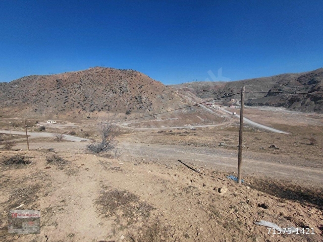 YAKACIKTA, KONTEYNERLİ, TELLE ÇEVRİLİ, YOLU OLAN, 506 M2 KİRALIK TARLA - Görsel 15