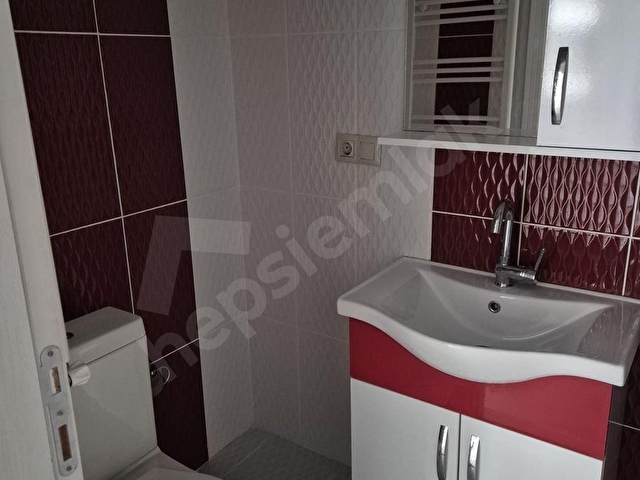 RİZE MERKEZ TOPHANE  MAHALLESİ 2+1 KİRALIK DAİRE - Görsel 7
