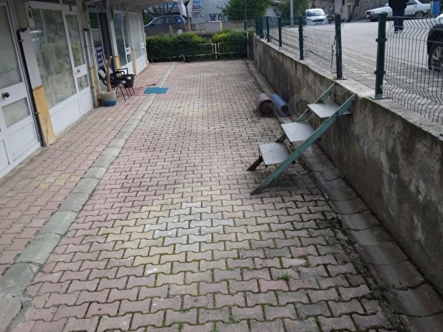 12 M2 İŞYERİ / DÜKKAN /  OFİS / ARAÇ ALIM SATIM İŞYERİ OLARAK DAHİ KULLANILIR:  11.000 TL AYLIK - Görsel 5