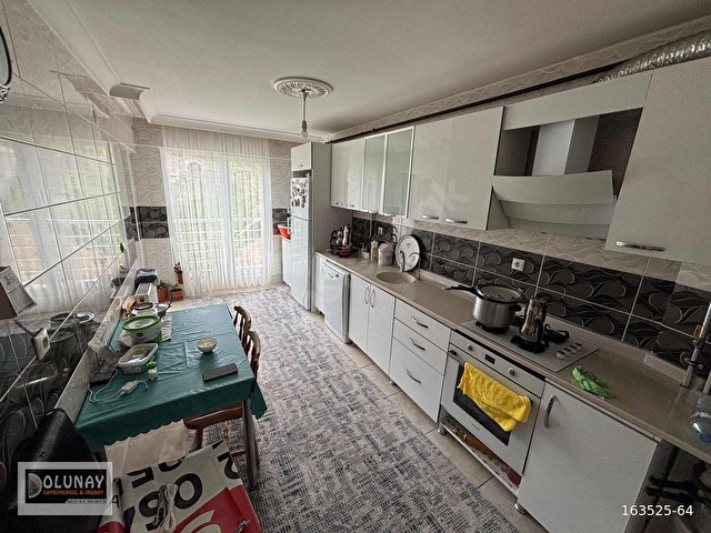 DOLUNAYDAN HACI BAYRAM VELİ CADDESİ KAT KONUMDA 3+1 DAİRE - Görsel 2