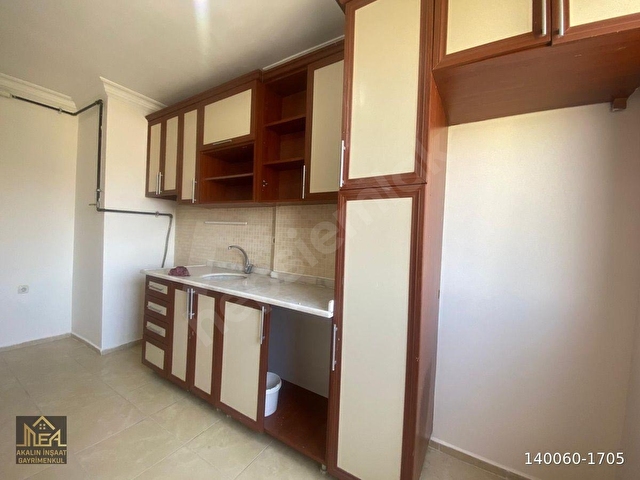 AKALINDAN GÜLYAKA GENÇ BİNA FERAH AYDINLIK 3+1 SATILIK DAİRE - Görsel 15
