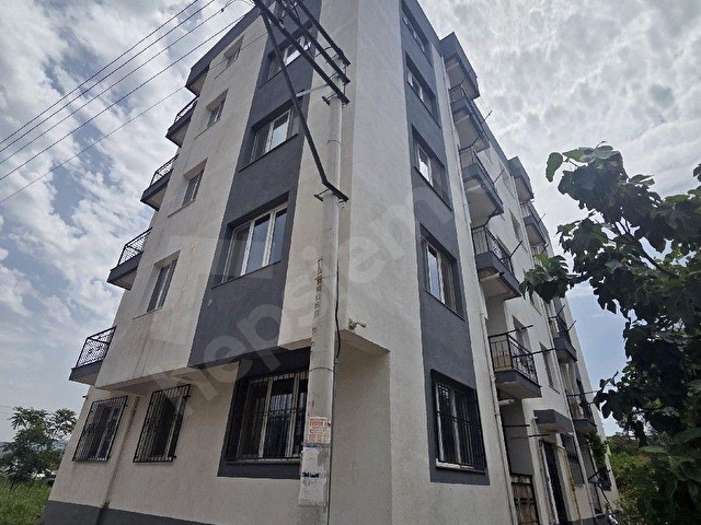FORUM BORNOVA YAKINI 2+1 ZEMİN KAT DOĞALGAZLI