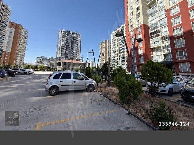 ELİT SEMT MÜKEMMEL LOKASYON REAL ARKASI SATILIK DAİRE - Görsel 3