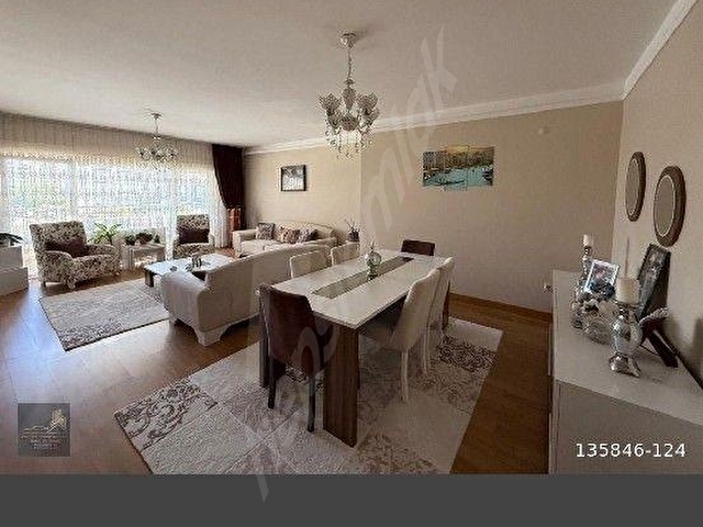 ELİT SEMT MÜKEMMEL LOKASYON REAL ARKASI SATILIK DAİRE - Görsel 28