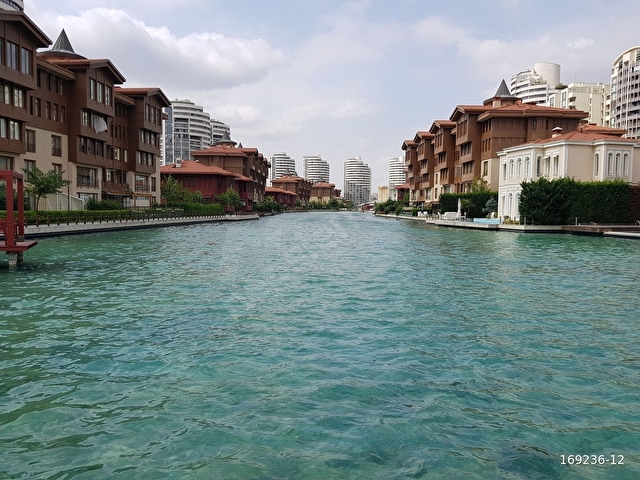 ATAKENT BOSPHORUS CİTY DE FULL EŞYALI KİRALIK 1+1 BAHÇE KATI
