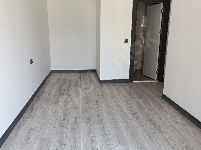 Manavkuyu Kan Merkezi Yanı TOKİ lerde 3+1 120 m2 Kiralık Ara kat Daire - Görsel 18