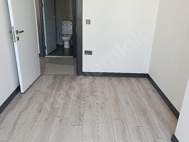 Manavkuyu Kan Merkezi Yanı TOKİ lerde 3+1 120 m2 Kiralık Ara kat Daire - Görsel 25