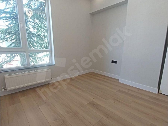 FAVORİMDEN CADDE ÜZERİNDE, ARA KAT, İÇİ FULL YAPILI 3+1 DAİRE - Görsel 22