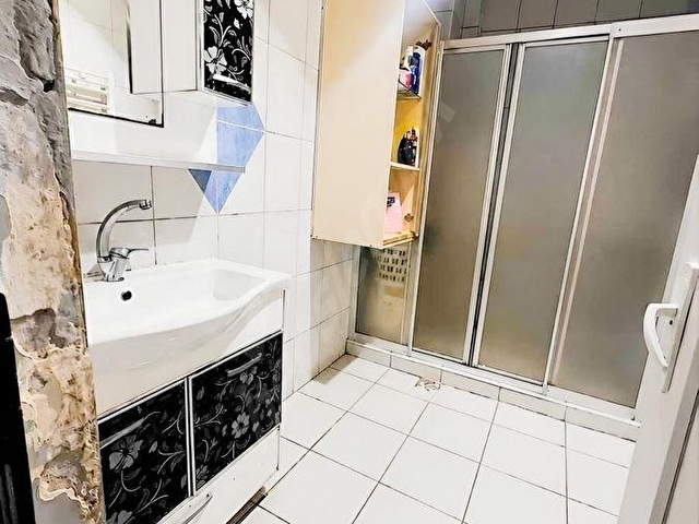 ZÜBEYDE HANIM MAHLLESİNDE SATILIK 2+1 90 M2 BAHÇE KAT - Görsel 2