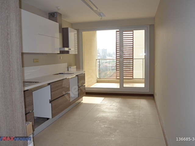 CEM YILMAZ dan RESİM İSTANBUL SİTESİ KİRALIK 187 M2 DAİRE - Görsel 5