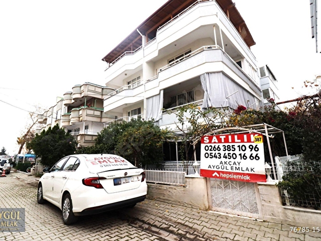 💥TEK YETKİLİ AYGÜLDEN💥AKÇAYDA💥DENİZE 100 MT MÜSTAKİL TADINDA BAHÇE KULLANIMLI 2+1 SATILIK DAİRE