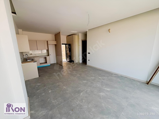 MUMCULARDDA LÜKS SİTE İÇİNDE GENİŞ BAHÇELİ SATILIK MODERN VİLLA - Görsel 7