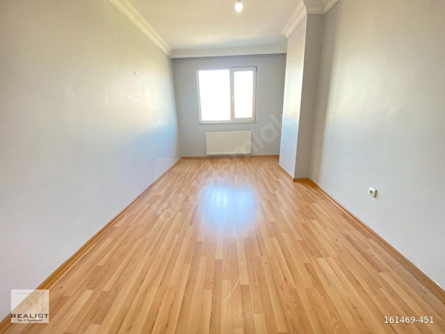 MARMARAY YAKINI ÇİFT AİLEYE UYGUN CADDE ÜZERİ 5+1 DUBLEKS DAİRE - Görsel 11