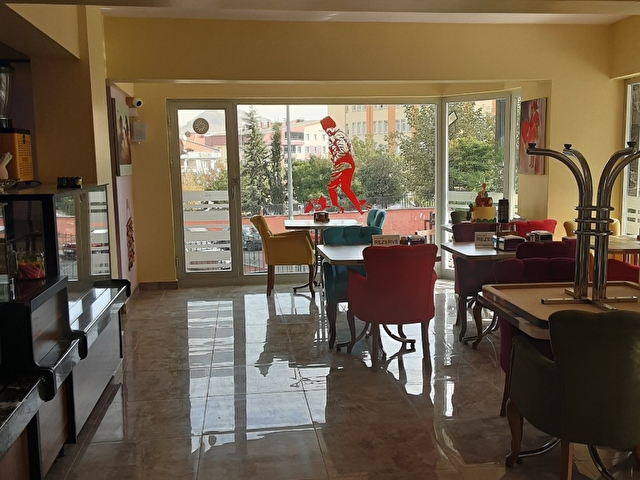 Nato Yolu Okullar Karsisi Merkezi Yer Devren Kiralik Simit Cafe 82418 1143 Hurriyet Emlak