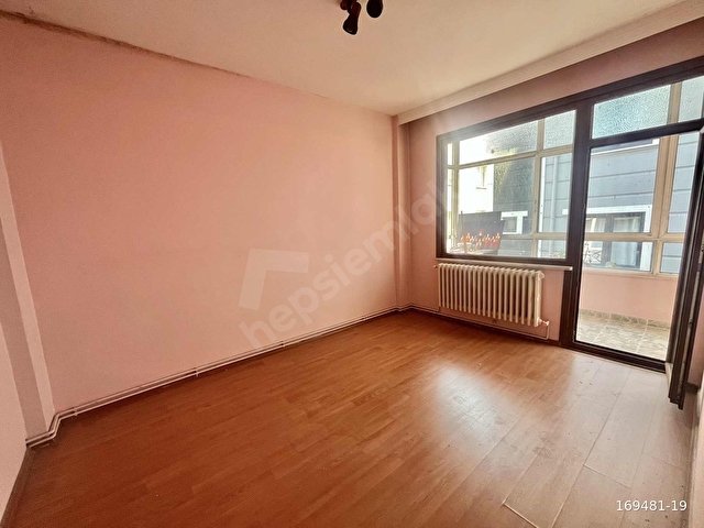 GÜZELYALIDA E-5 MARMARAYA YAKIN 3+1 180 M2 KİRALIK ARAKAT - Görsel 22