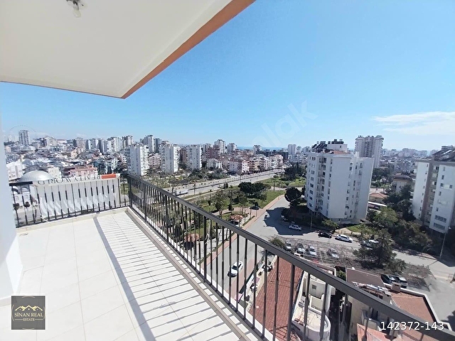 Toros Mahallesinde, Çok İyi Lokasyonda, 140 m² Geniş  3+1 Daire - Görsel 4